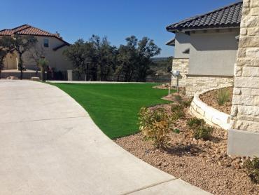 Artificial Grass Photos: Best Artificial Grass Quail Valley, California Gardeners, Small Front Yard Landscaping